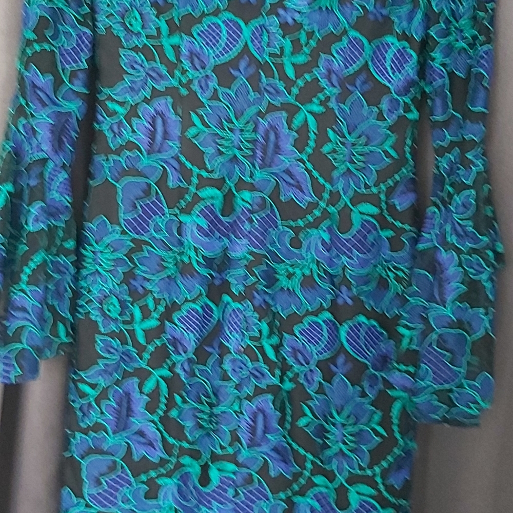 Carmen Marc Valvo dress - Picture 5 of 11